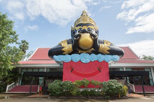 タイ・チャチュンサオ県の有名寺院「ワット・サマーン・ラッタナーラーム ワット・サマーンラッタナーラーム 口コミ・写真・地図・情報
